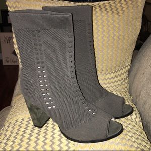 SERIOUSLY THE BEST OPEN-TOED BOOTIE EVER